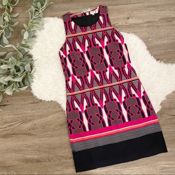 crown & ivy Dresses & Skirts - 🛍️ 4/$20 Crown & Ivy Geometric Shift Dress